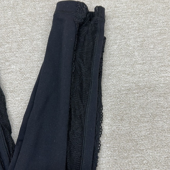 Women’s M leggings - Picture 2 of 7